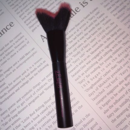 UR GLAM V POWDER BRUSH(Vパウダーブラシ)/U R GLAM/メイクブラシを使ったクチコミ(1枚目)