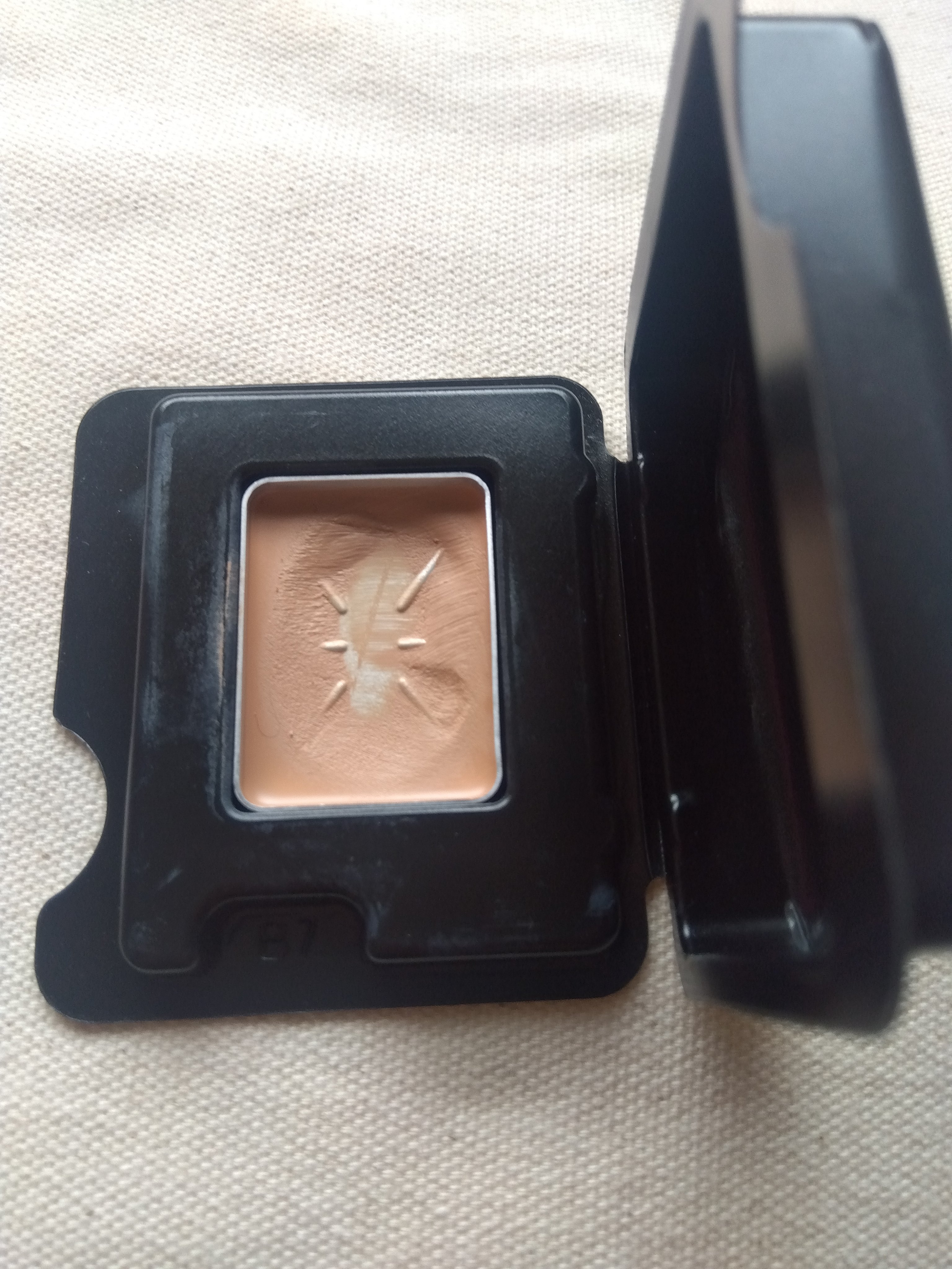 フローレス フィット FR20/COVERMARK/クリーム・エマルジョンファンデーションを使ったクチコミ（3枚目）