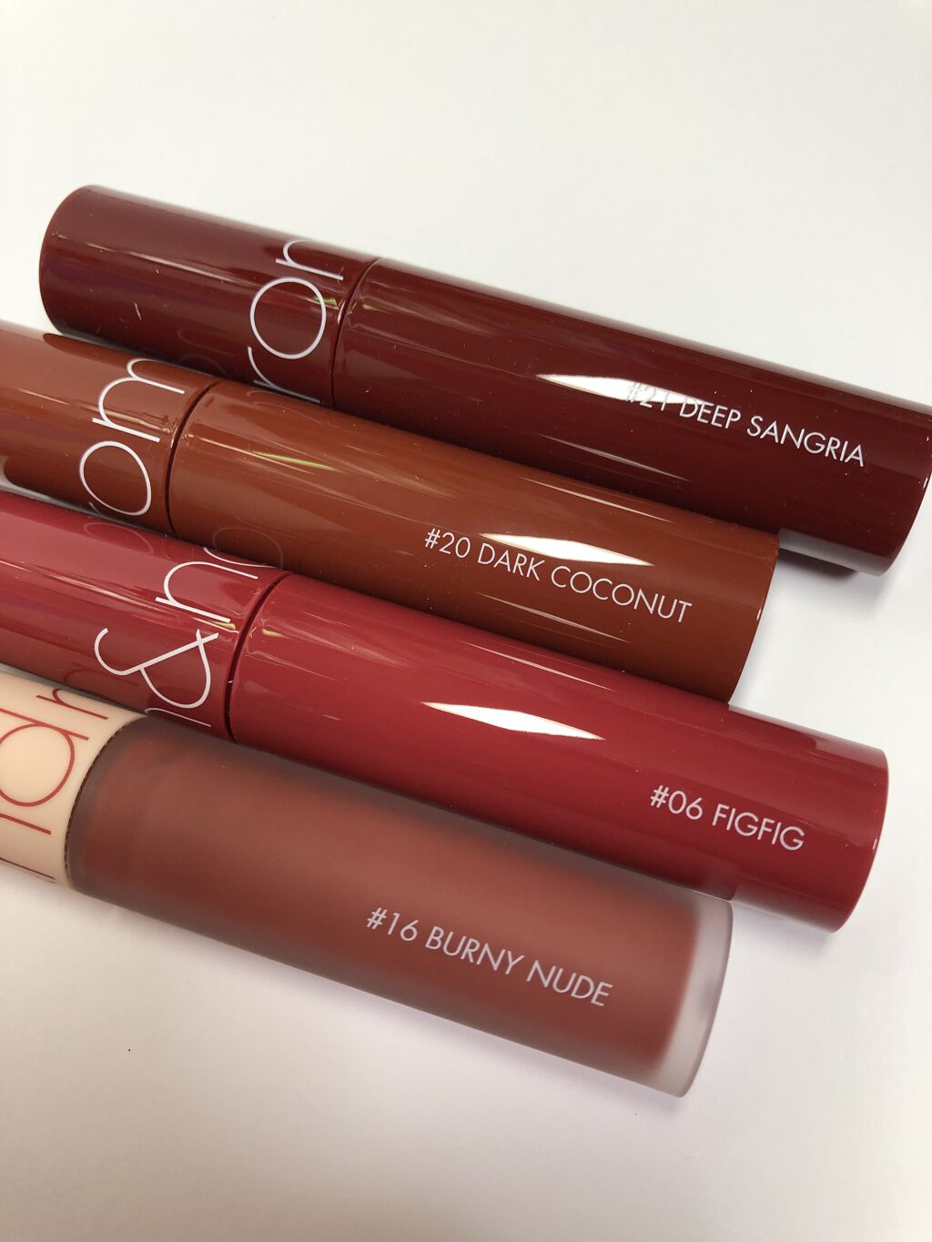 ジューシーラスティングティント/rom&nd/リップティントを使ったクチコミ（3枚目）