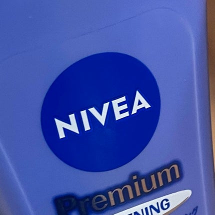 プレミアムボディミルク ホワイトニング【医薬部外品】 /ニベア/ボディミルクを使ったクチコミ(1枚目)