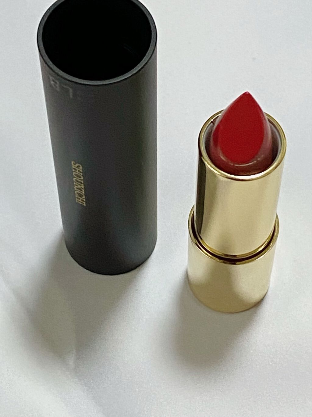 グロッシーフィットルージュ モイスト/LB/口紅を使ったクチコミ（2枚目）