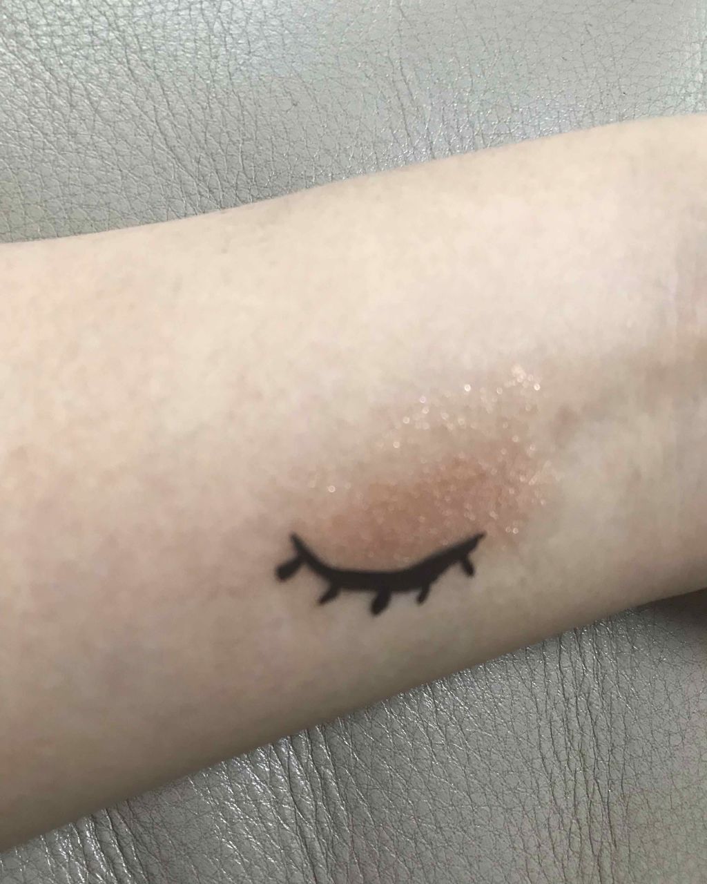 アクア メタル シャドウ/TOM FORD BEAUTY/リキッドアイシャドウを使ったクチコミ（2枚目）