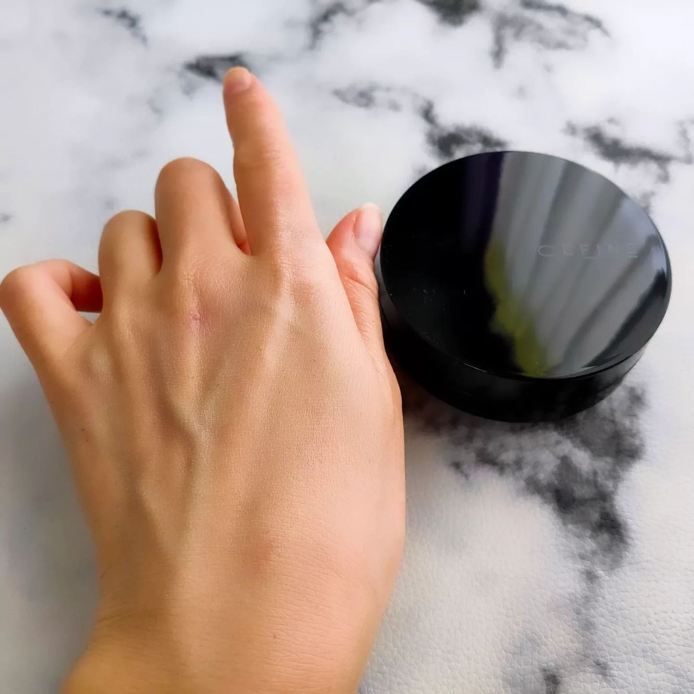 シルキーウェットリクイド/セフィーヌ/クリーム・エマルジョンファンデーションを使ったクチコミ(6枚目)