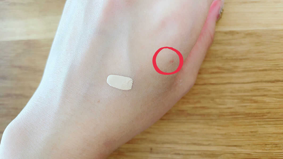 タトゥーウォータープルーフスカーコンシーラー/フォレンコス/リキッドコンシーラーを使ったクチコミ（2枚目）