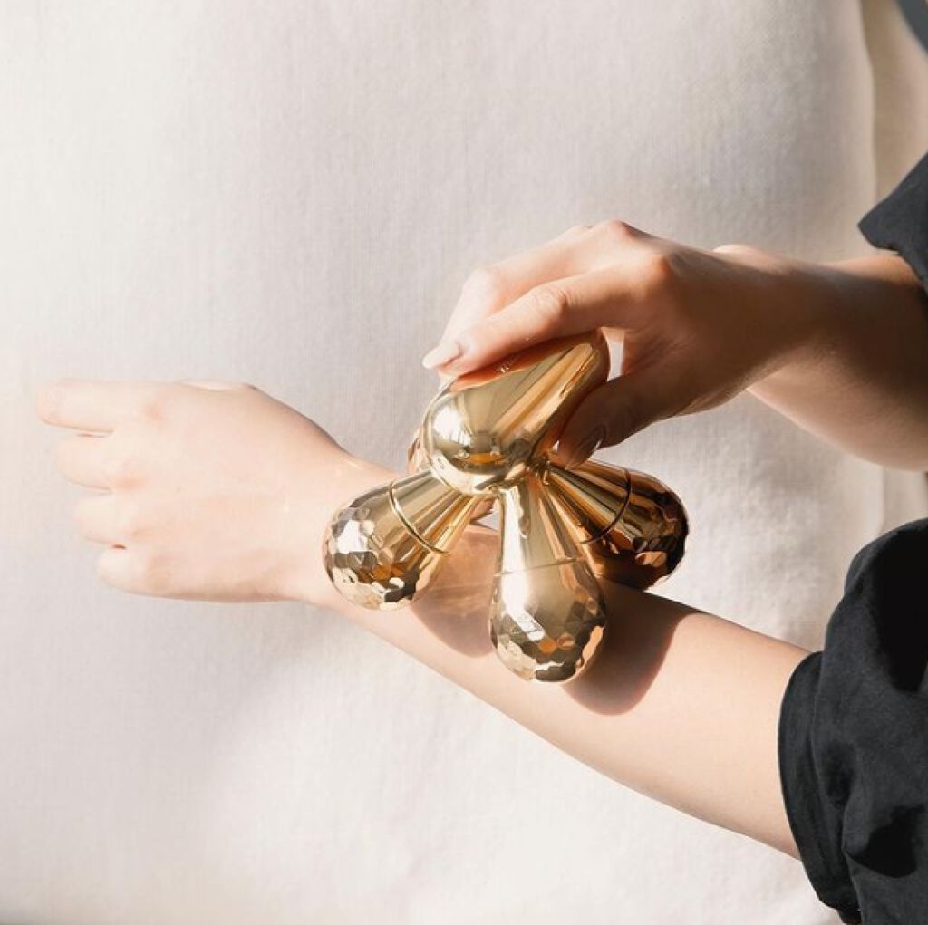 マグネタイトボディローラー/Makeon/ボディローラーを使ったクチコミ（3枚目）