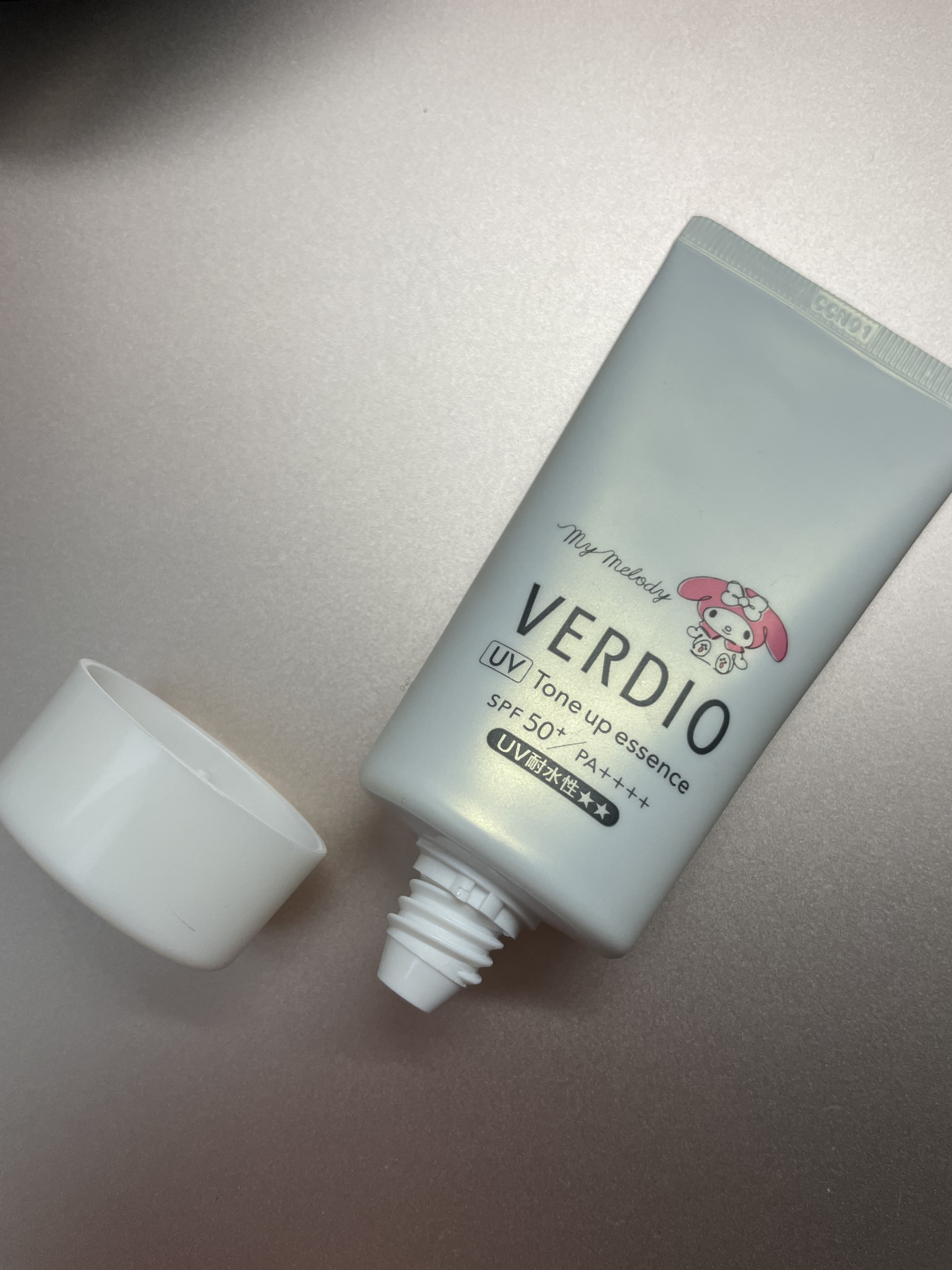 ベルディオ UVトーンアップエッセンス N/メンターム/日焼け止めローションを使ったクチコミ（3枚目）