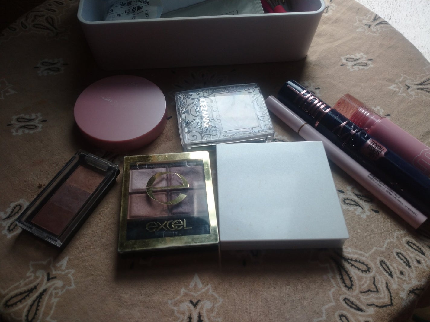 スキニーリッチシャドウ/excel/アイシャドウパレットを使ったクチコミ(2枚目)