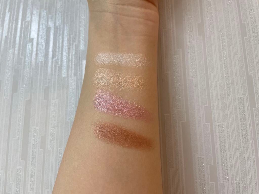 ディオール バックステージ フェイス グロウ パレット/Dior/ハイライトを使ったクチコミ(2枚目)