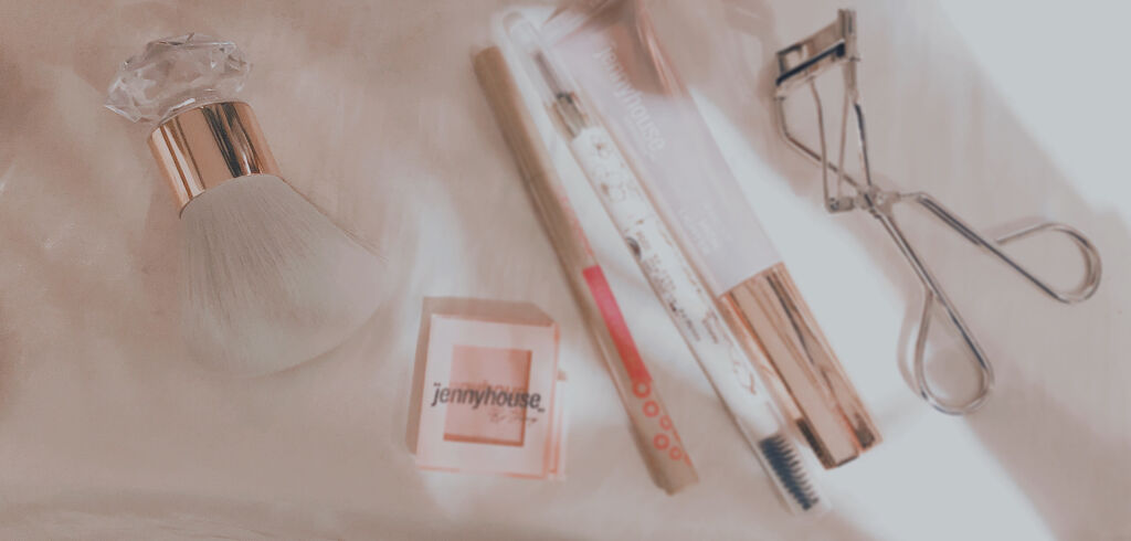 トーンアップUVクリーム SPF50 PA+++/FEMMUE/化粧下地を使ったクチコミ（2枚目）