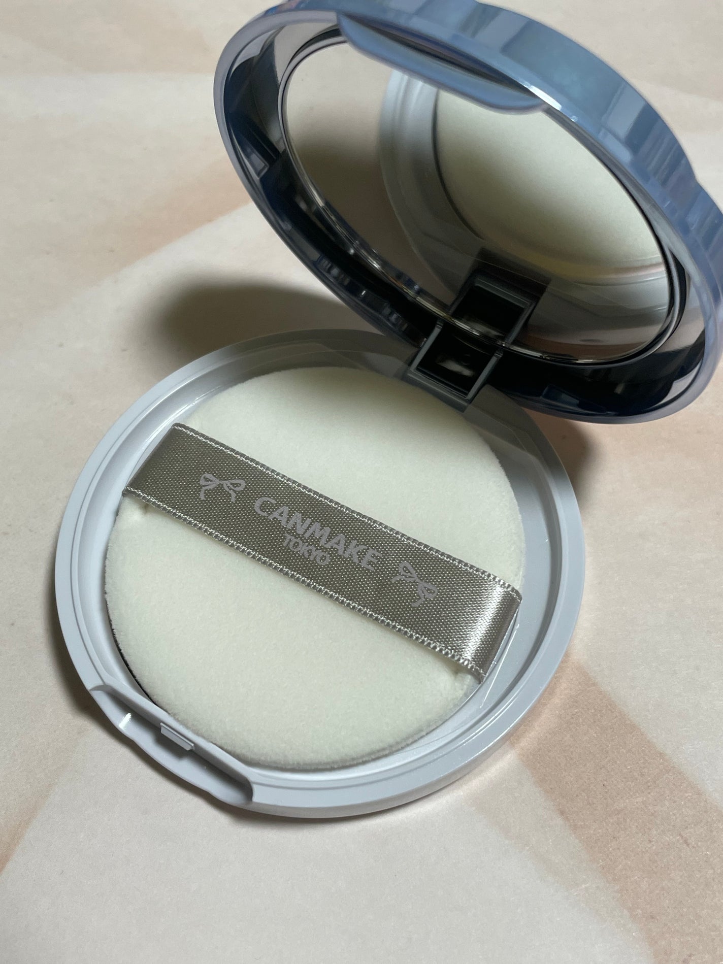 イルミネイティングフィニッシュパウダー ~Abloom~/キャンメイク/プレストパウダーを使ったクチコミ(2枚目)