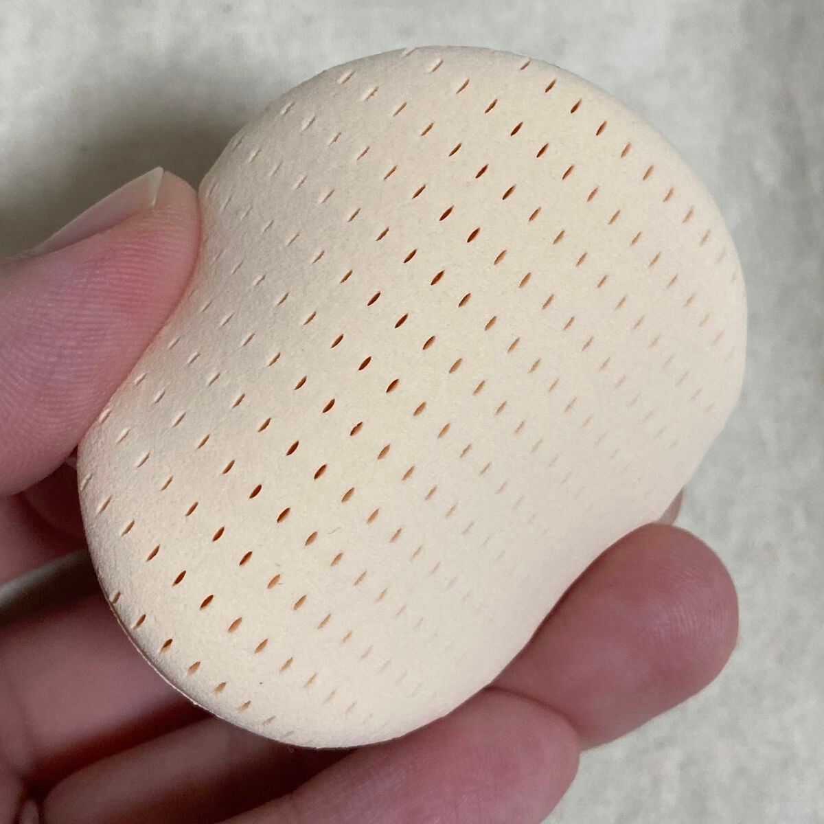 メゾンキツネ コラボ ネオクッション/LANEIGE/クッションファンデーションを使ったクチコミ(5枚目)