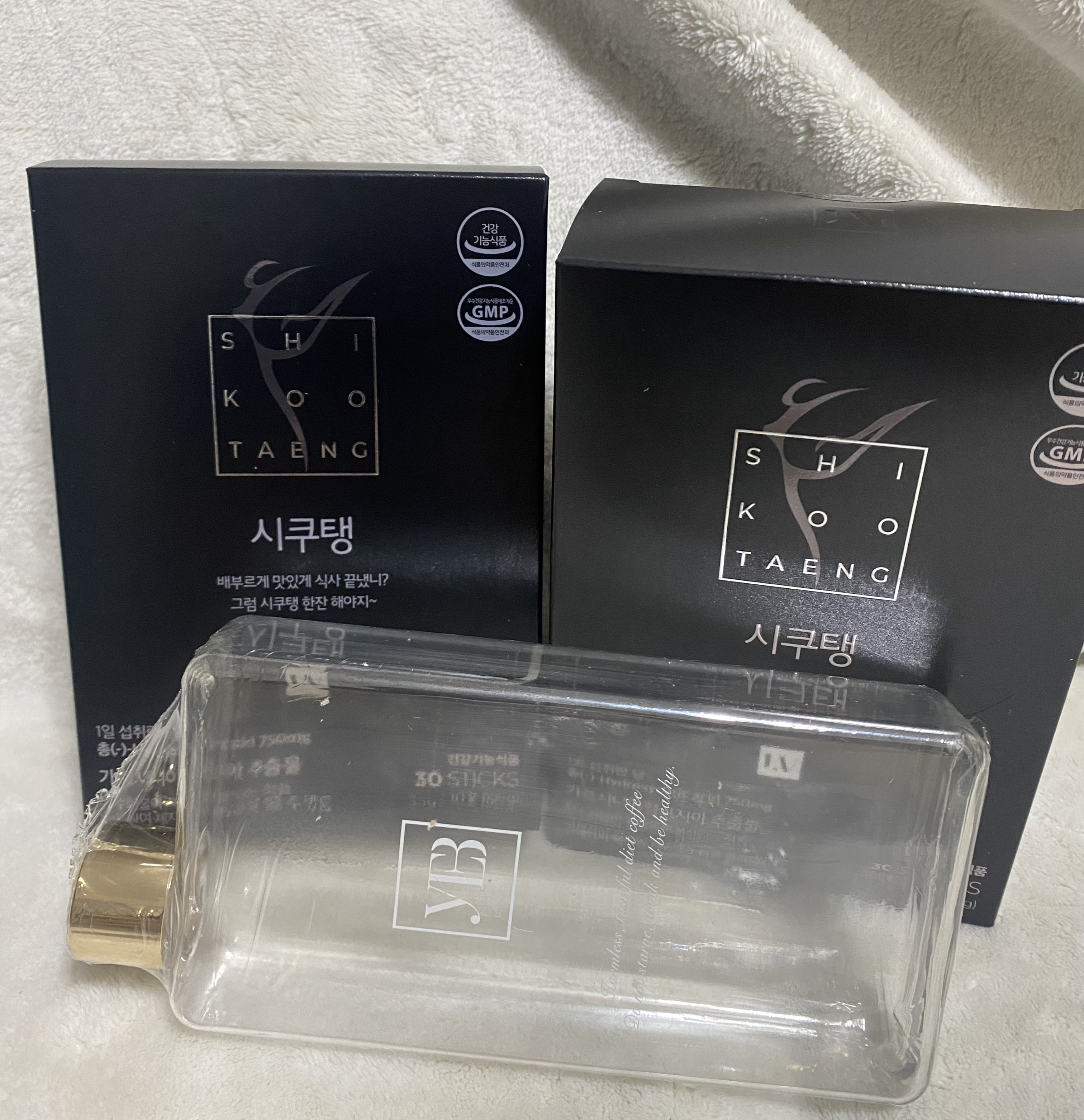 SHIKOOTAENG /LIZVIEW/ドリンクを使ったクチコミ（1枚目）