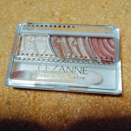 トーンアップアイシャドウ/CEZANNE/アイシャドウパレットを使ったクチコミ(1枚目)