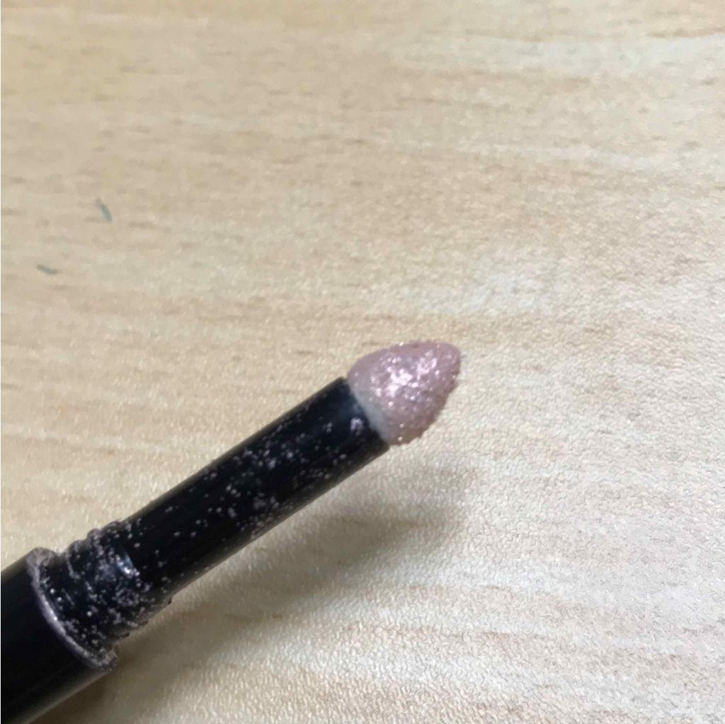 ドーリーウインク ポイントラメのクチコミ「01ピンクラメ

いい点
価格が安い
スティックタイプなので手軽

悪い点
ラメ飛びが凄まじい.....」（2枚目）