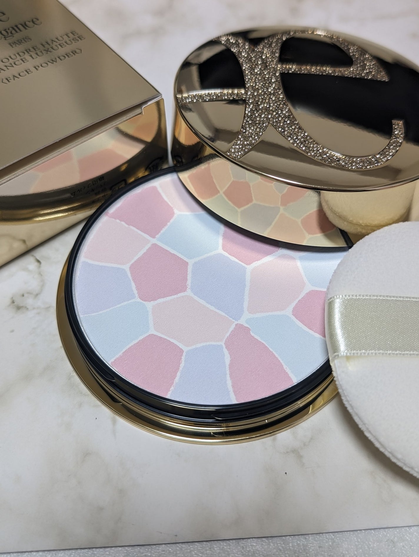 エレガンス ラ プードル オートニュアンス リクスィーズ/Elégance/プレストパウダーを使ったクチコミ(1枚目)