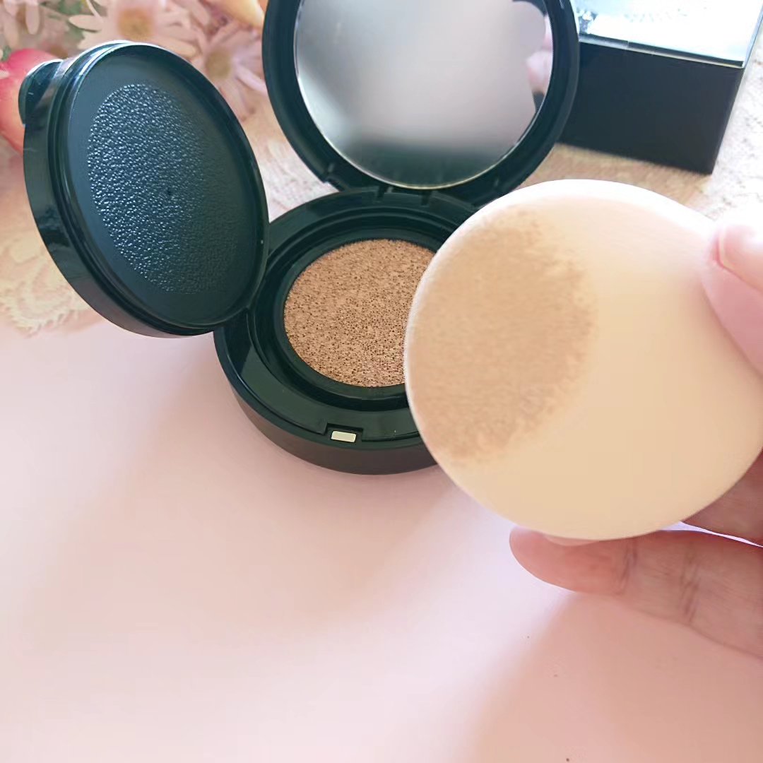 ジャビンドゥソウル ウインクファンデーションパクト/Javin De Seoul/クッションファンデーションを使ったクチコミ（2枚目）