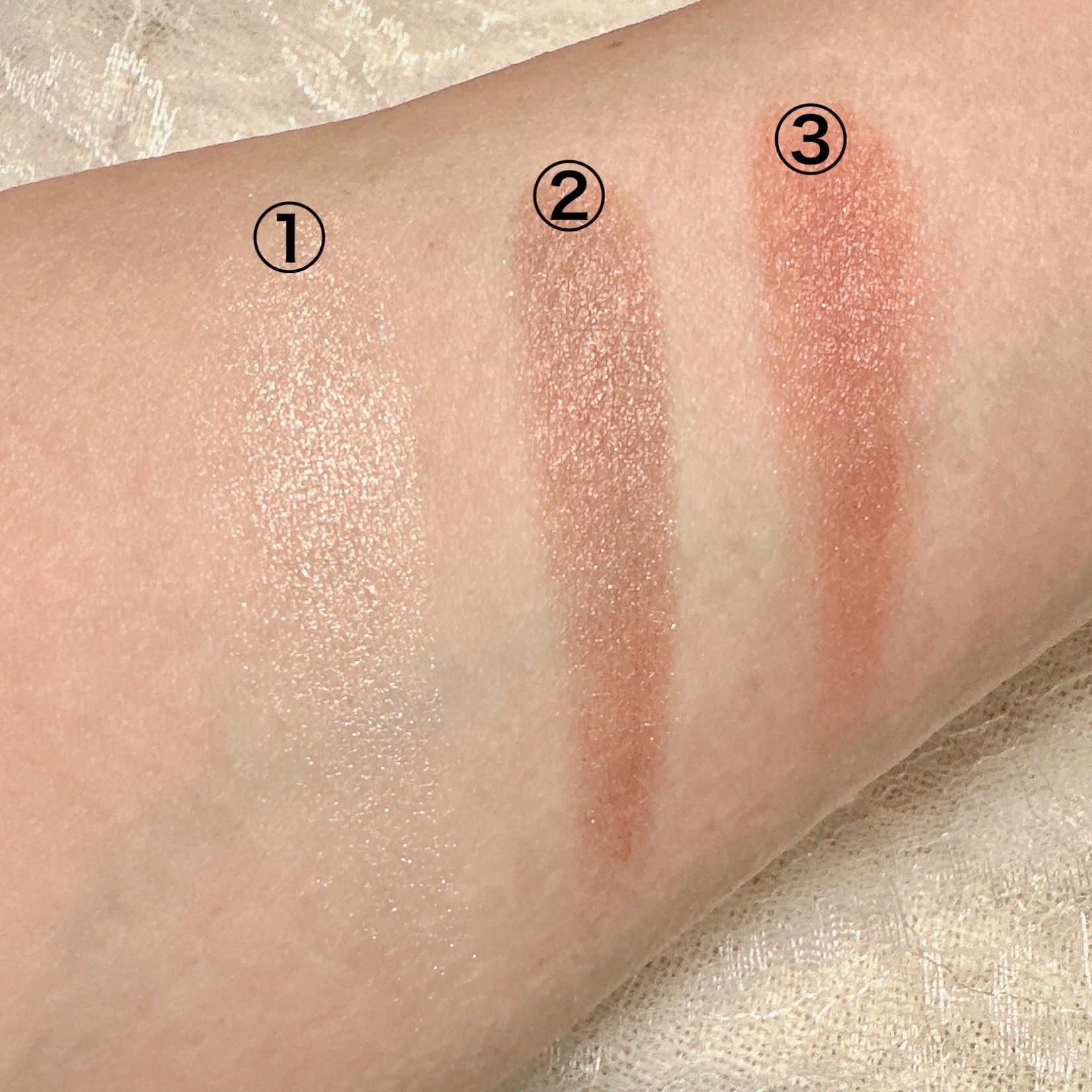 トーンアップアイシャドウ/CEZANNE/アイシャドウパレットを使ったクチコミ（3枚目）