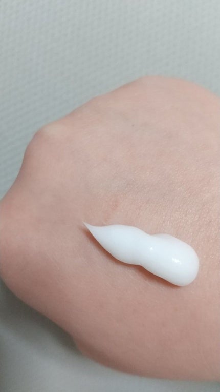 馬油ハンドクリーム/DAISO/ハンドクリームを使ったクチコミ(5枚目)