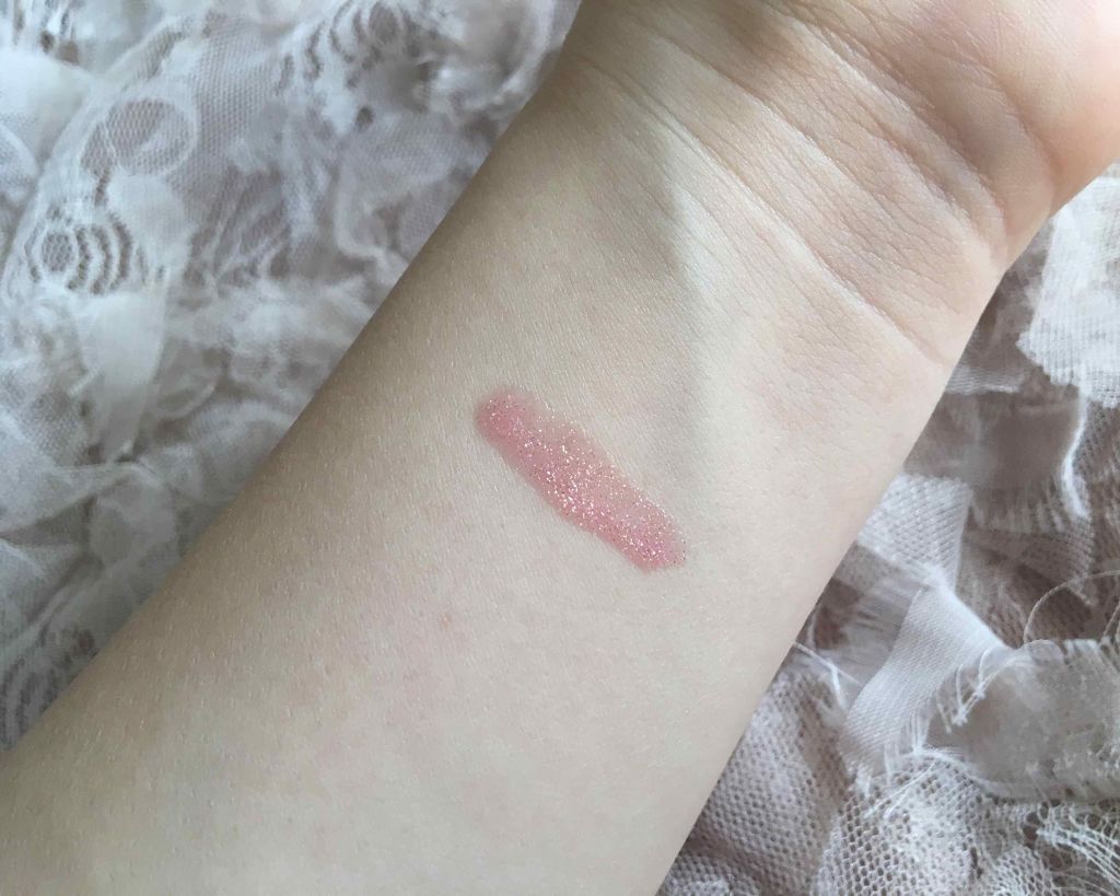 メスメリック グロスオン/CHICCA/リップグロスを使ったクチコミ(3枚目)