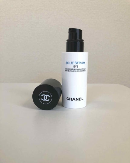 100%本物 試してみた】ブルー セラム アイ CHANELの効果・肌質別の口コミ 美容液