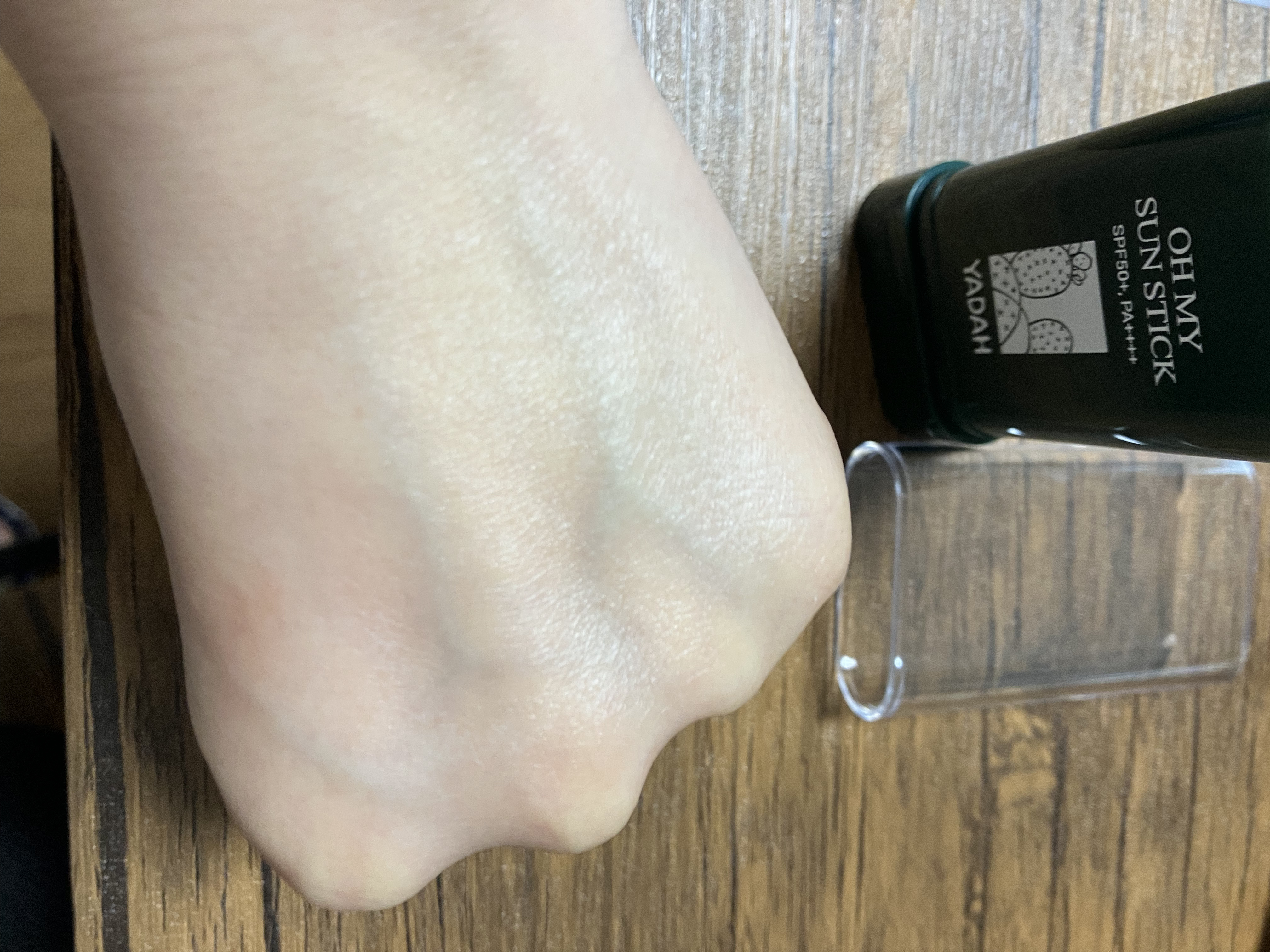 オマイサンスティック/YADAH/日焼け止めスティックを使ったクチコミ（3枚目）