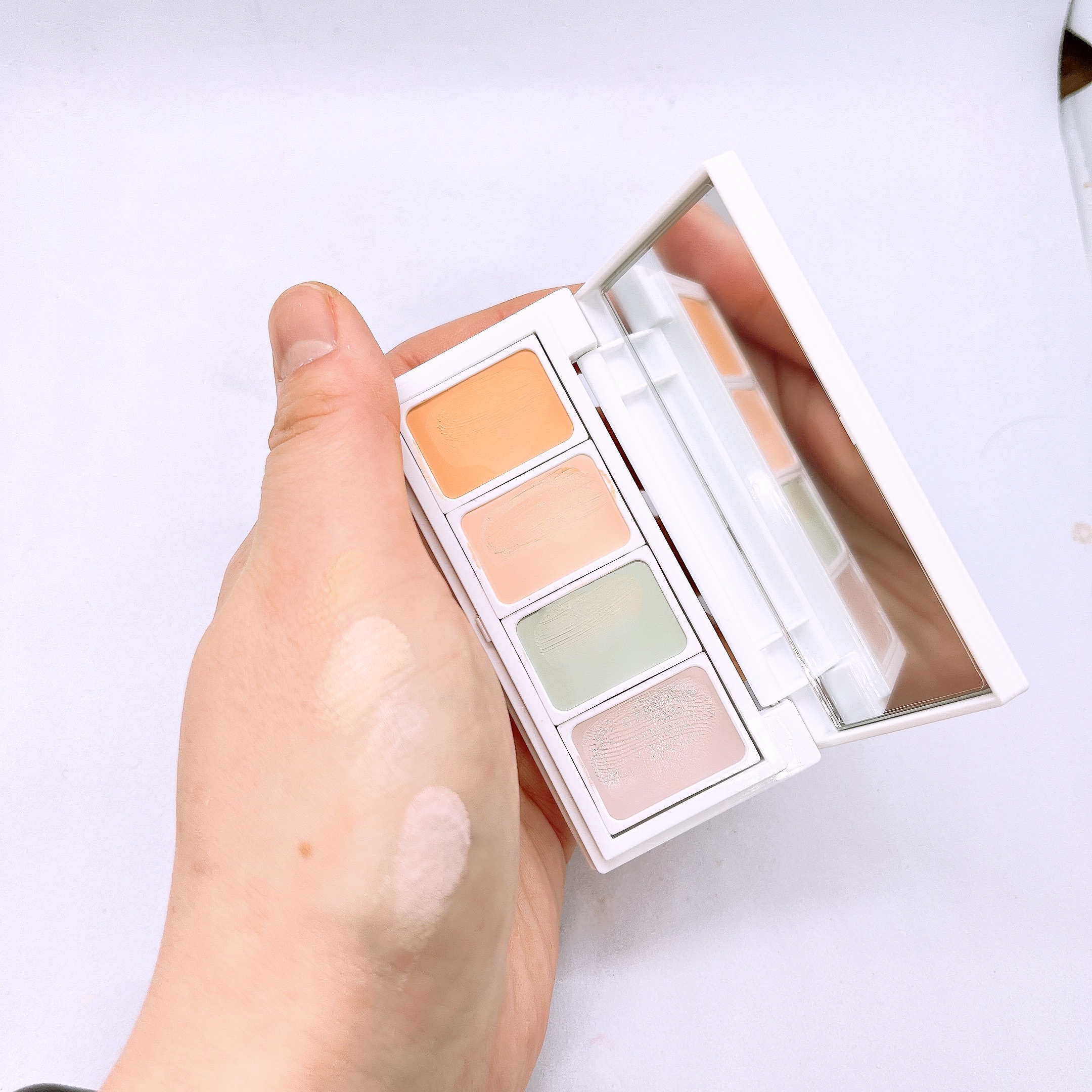 カラーコンシーラー/SS by WHOMEE/パレットコンシーラーを使ったクチコミ（3枚目）