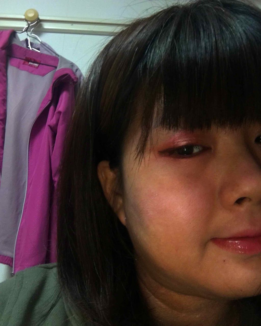 シャイニーアイシャドウ/DAISO/スティックアイシャドウを使ったクチコミ（1枚目）