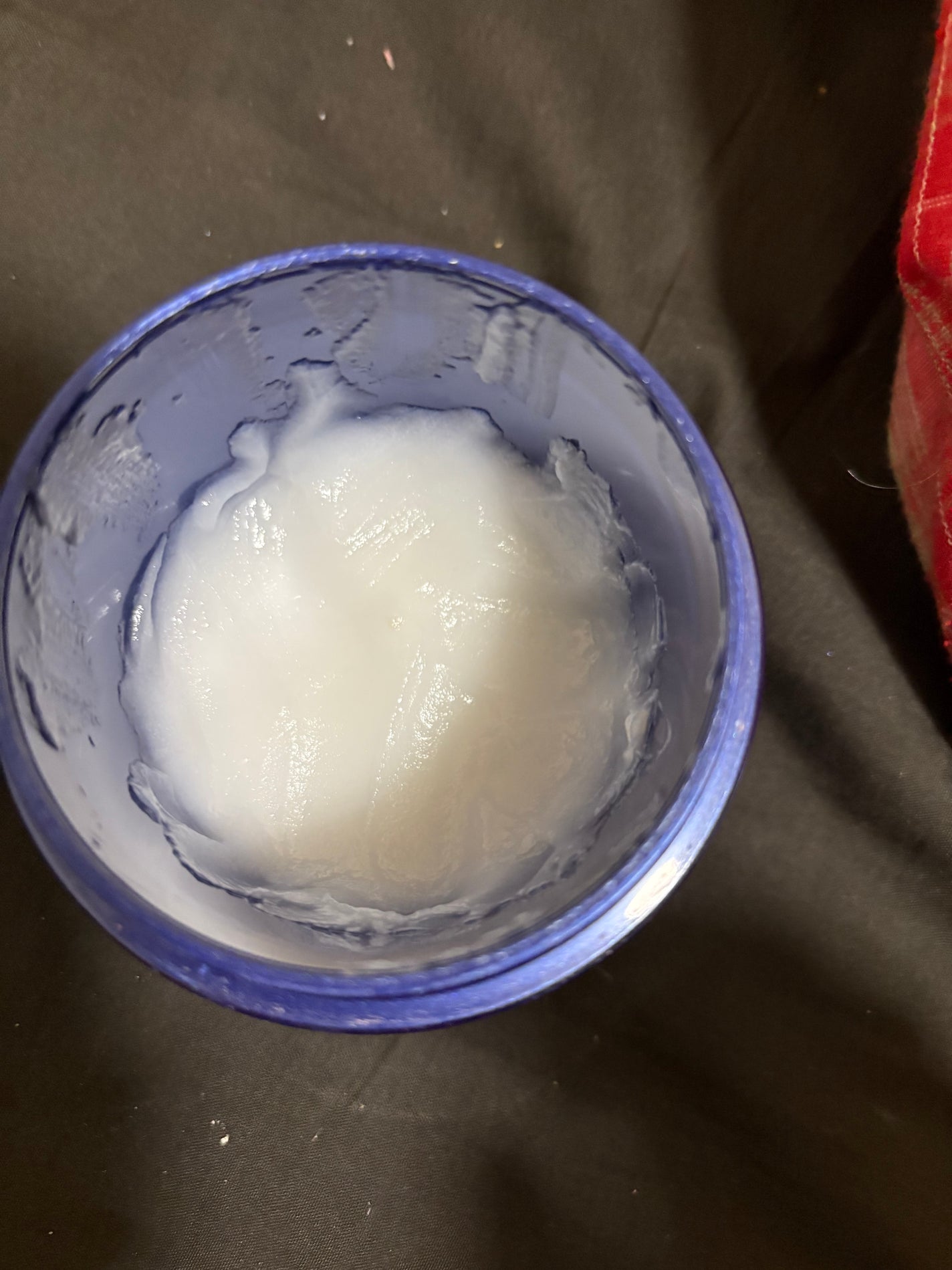 ニベア ロイヤルブルーボディクリーム うるおい密封ケア/ニベア/ボディクリームを使ったクチコミ(2枚目)