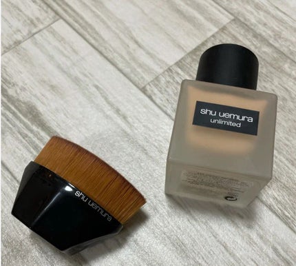 ペタル 55 ファンデーション ブラシ/shu uemura/メイクブラシを使ったクチコミ(2枚目)