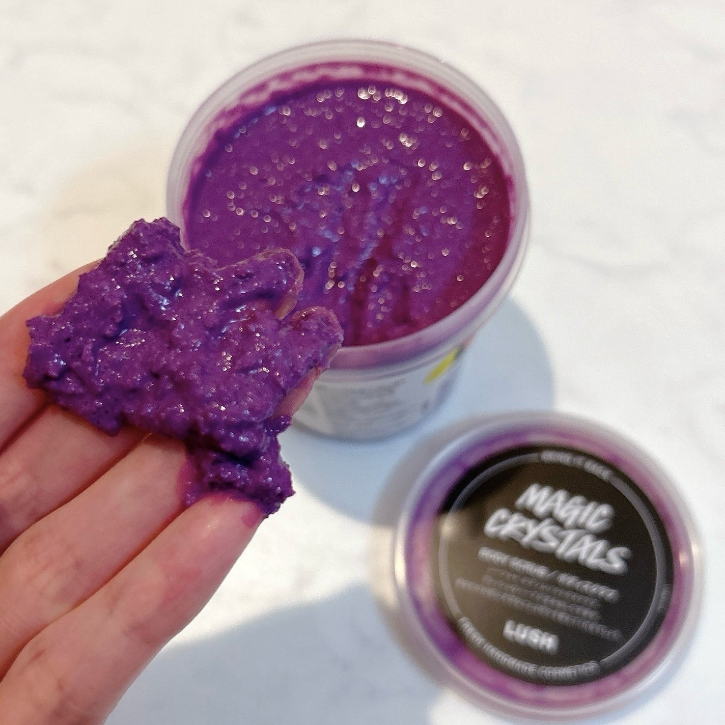 マジック クリスタルズ シャワースクラブ/ラッシュ/ボディスクラブを使ったクチコミ(1枚目)