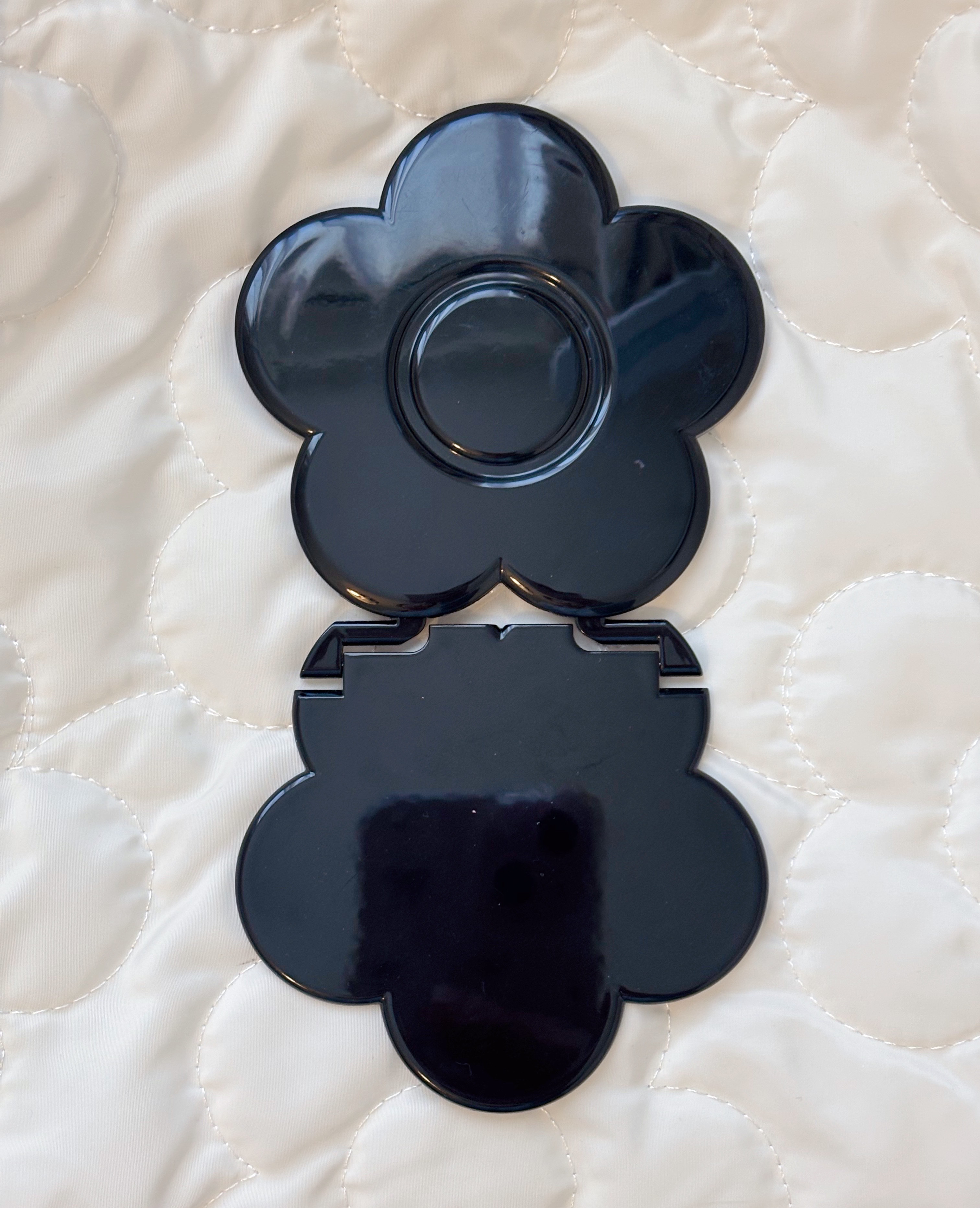 コンパクト ミラー/MARY QUANT/その他化粧小物を使ったクチコミ（3枚目）