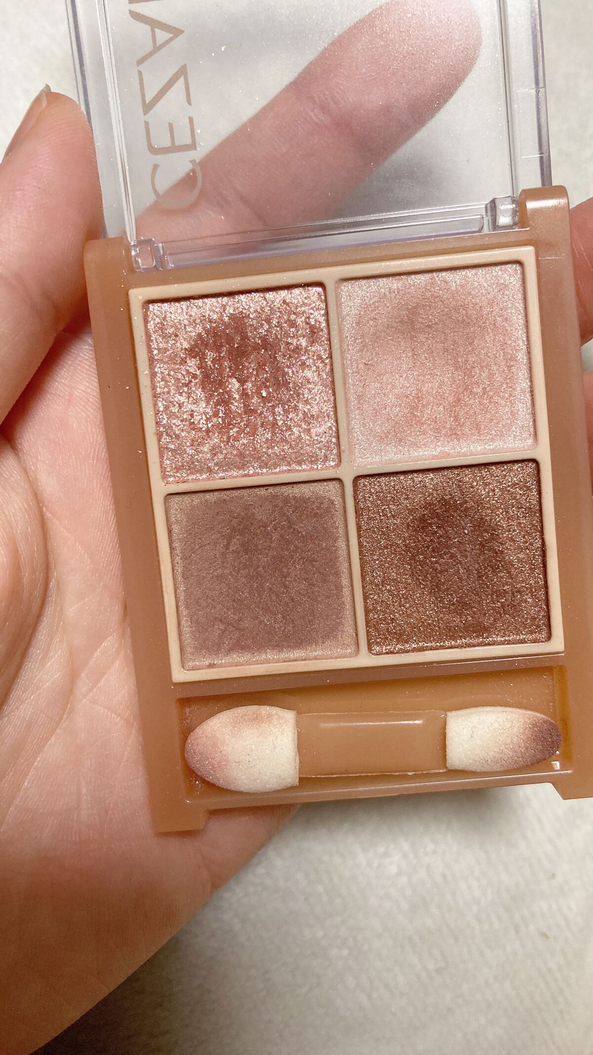 ベージュトーンアイシャドウ/CEZANNE/アイシャドウパレットを使ったクチコミ（2枚目）