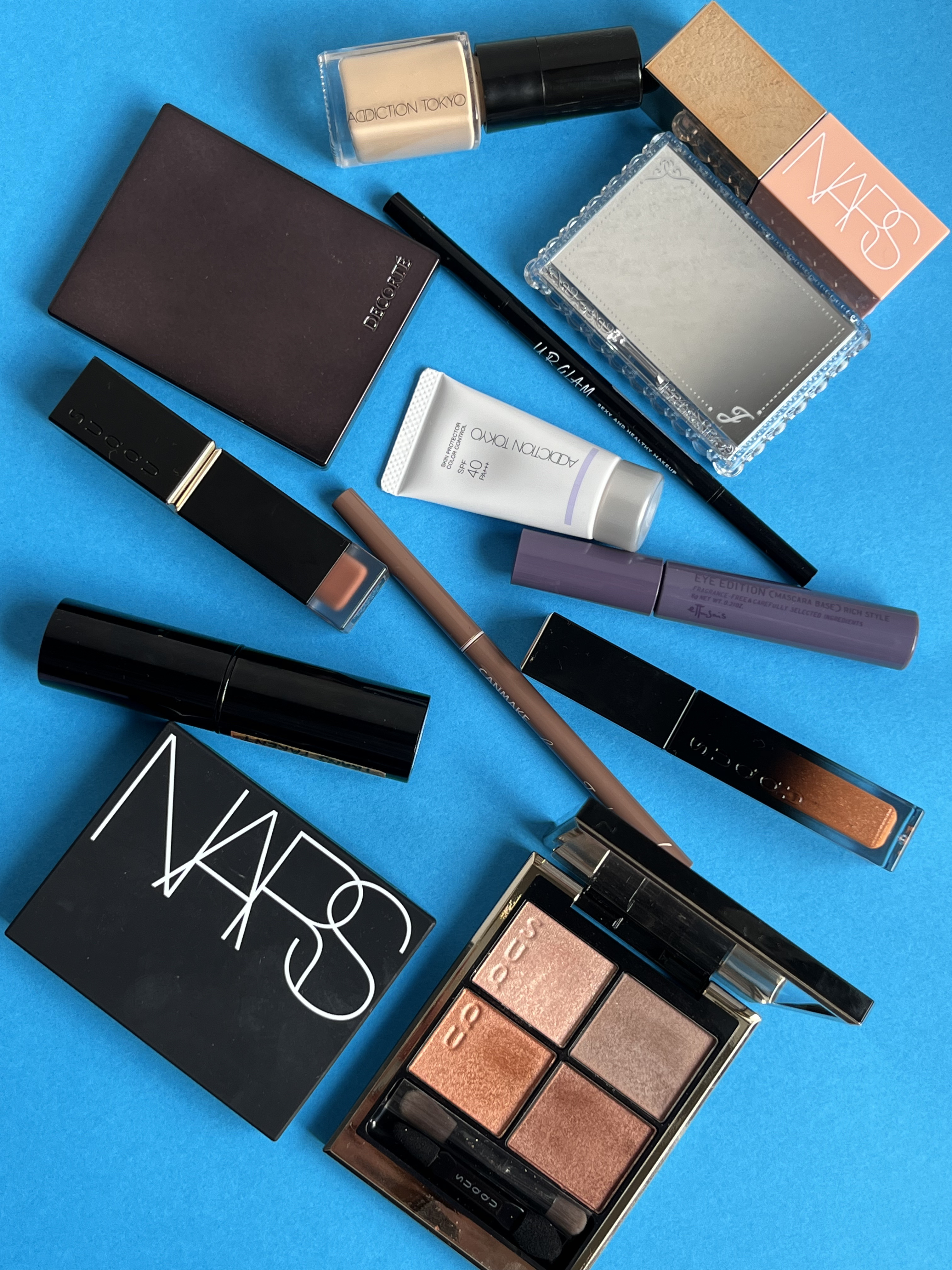 ホリデー アディクション ベースメイクアップ コレクション/ADDICTION/メイクアップキットを使ったクチコミ（3枚目）