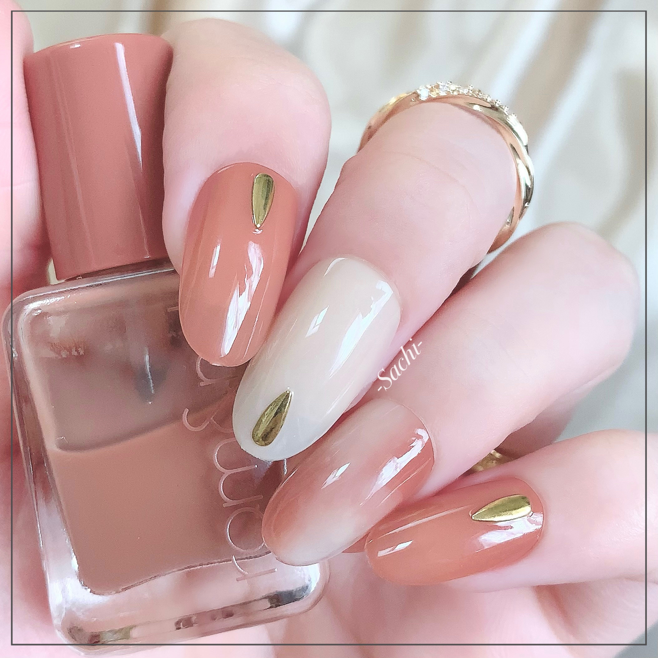 ネイルホリック Milky color BE325/ネイルホリック/マニキュアを使ったクチコミ（2枚目）