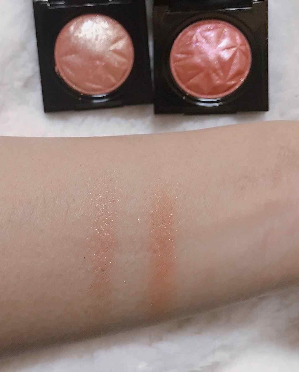 プリズム エアー シャドウ/CLIO/単色アイシャドウを使ったクチコミ（2枚目）