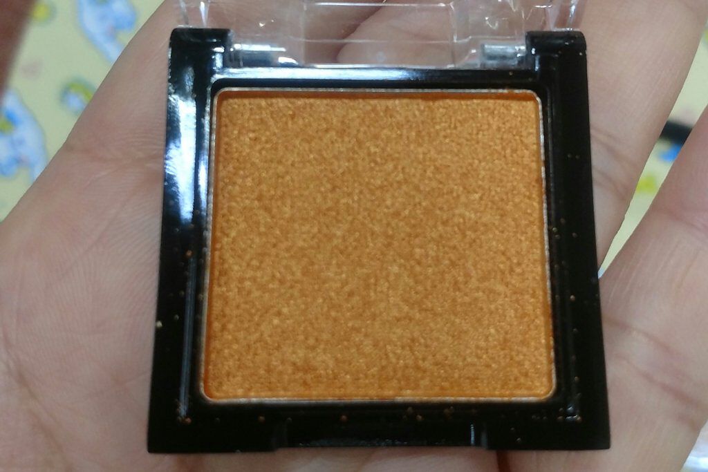 UR GLAM POWDER EYESHADOW/U R GLAM/単色アイシャドウを使ったクチコミ(3枚目)