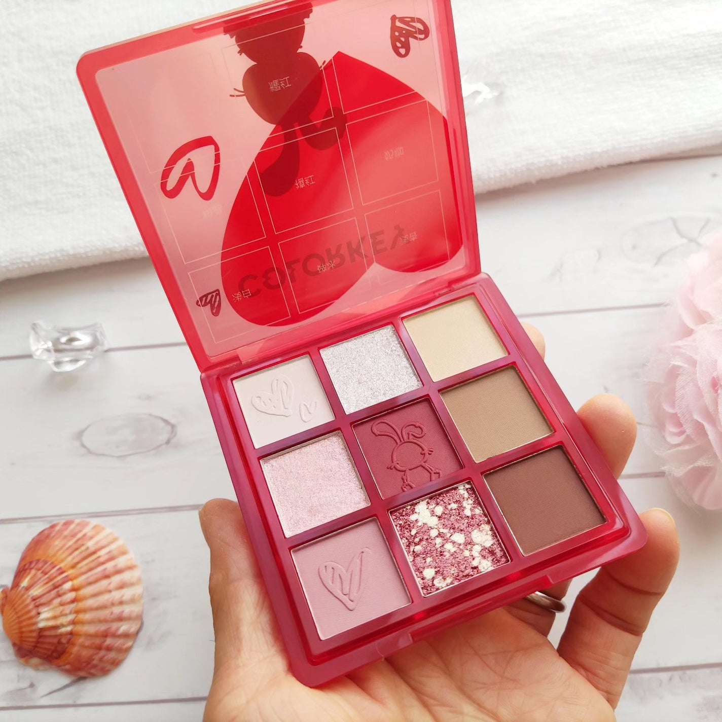 干支シリーズ卯年9色アイシャドウパレット/COLORKEY/アイシャドウパレットを使ったクチコミ(2枚目)