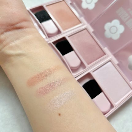 パウダーブラッシュ/DAISY DOLL by MARY QUANT/パウダーチークを使ったクチコミ(3枚目)