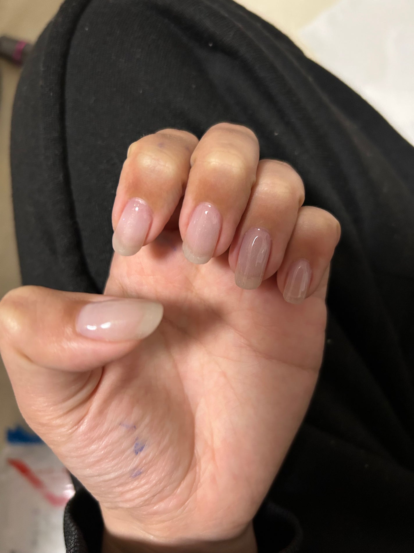 あール on LIPS 「昨年ぶりの投稿です!セルフネイルにも慣れて、仕上がりが大分綺麗..」(1枚目)