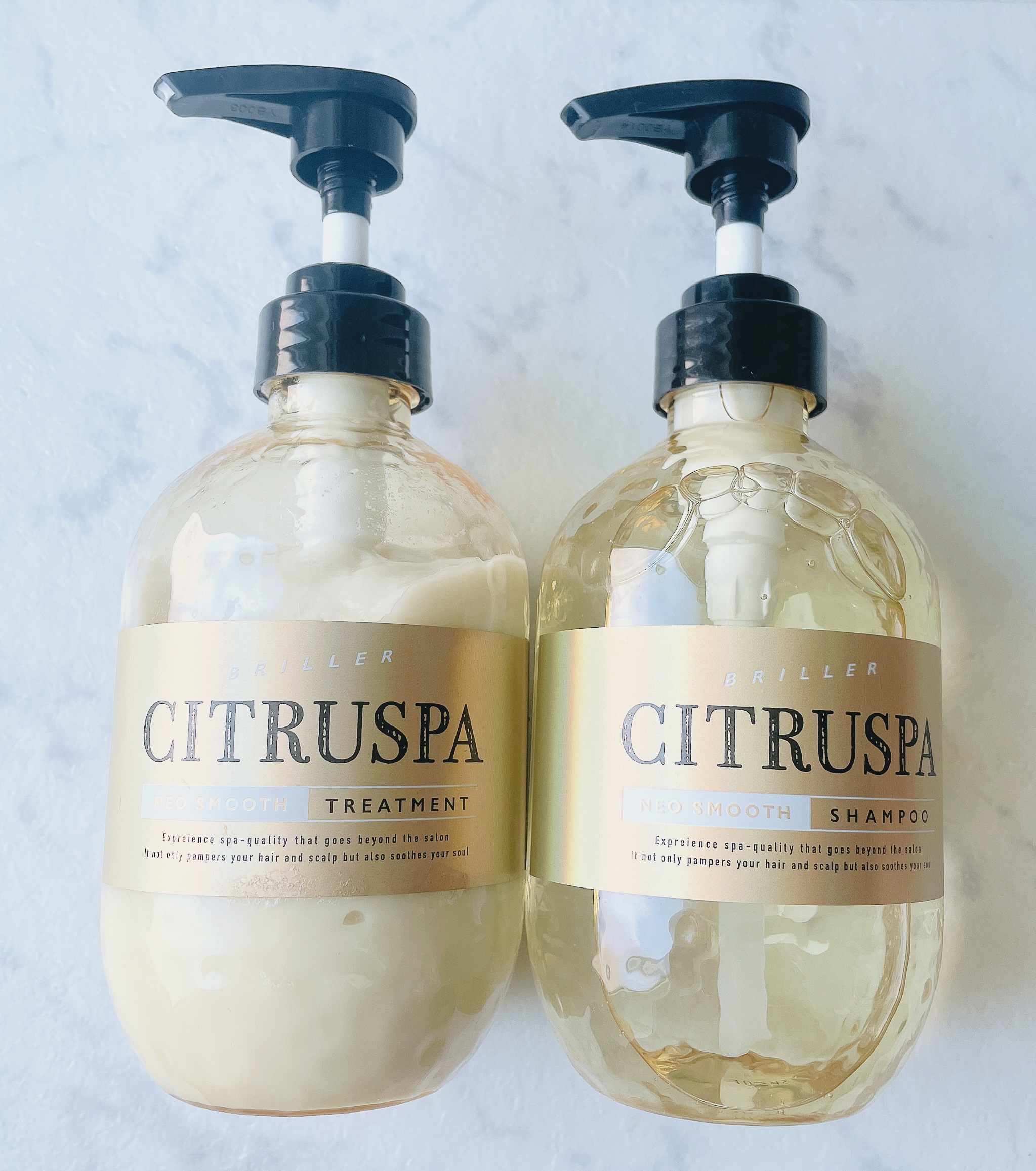 CITRUSPAさんの
ネオスムース シャンプー、トリートメントお試しさせて頂きました。

シトラスティーの香りがふわっと優しく香ります。夏のバスタイムにぴったりで癒されます
シャンプーはとろみのあるテクスチャーですが泡は軽めで柔らか。
ト