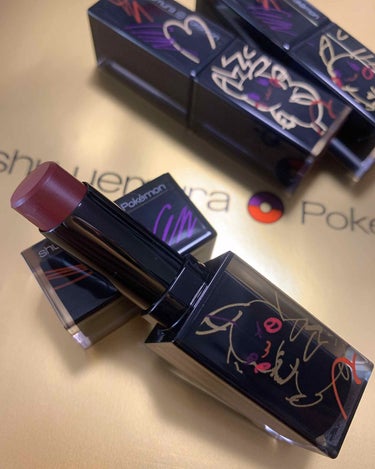 ルージュ アンリミテッド アンプリファイド マット＜2019年クリスマスコフレ限定＞/shu uemura/口紅を使ったクチコミ（2枚目）