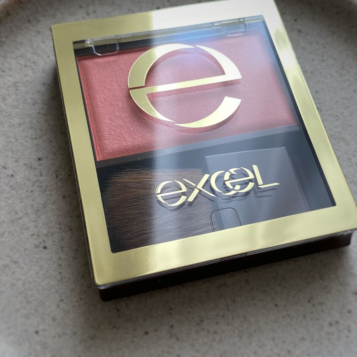 スキニーリッチチーク/excel/パウダーチークを使ったクチコミ（1枚目）