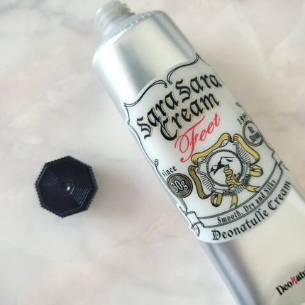 薬用足指さらさらクリーム/デオナチュレ/デオドラント・制汗剤を使ったクチコミ(2枚目)