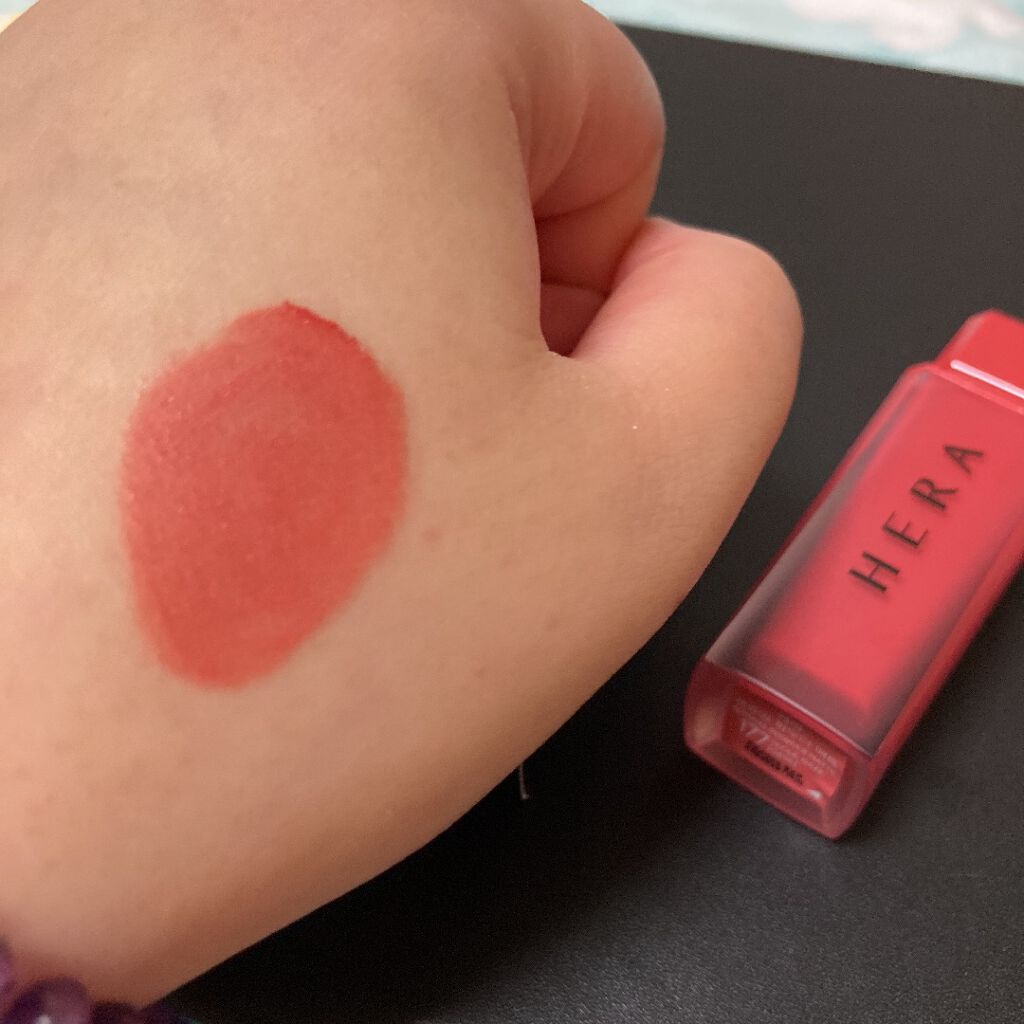 ももんね on LIPS 「HERAのリップ買いました!ティントだと思ったけどマットなリッ..」(2枚目)