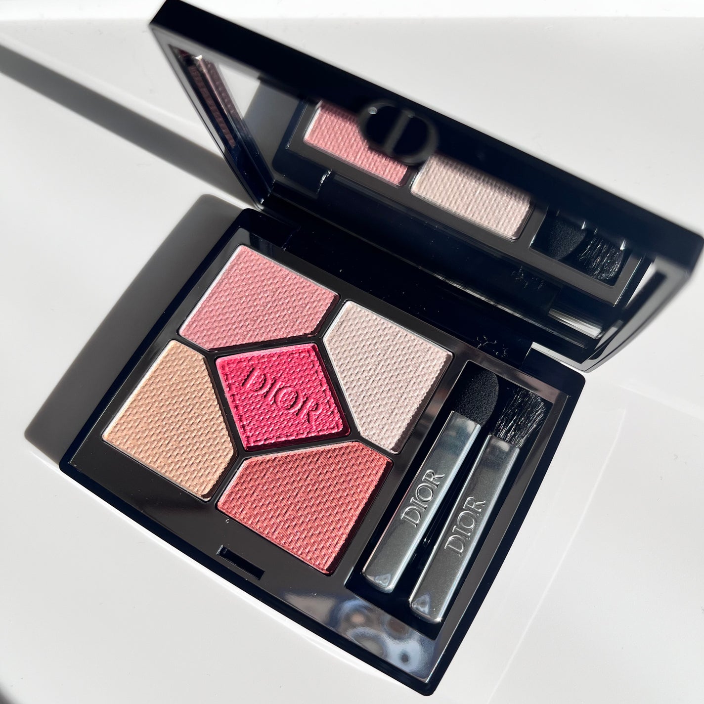 【旧】ディオールショウ サンク クルール (スプリング コレクション 2024 限定品)/Dior/アイシャドウを使ったクチコミ(3枚目)