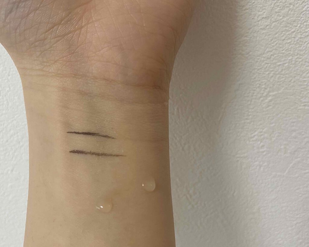 【旧品】シルキーリキッドアイライナーWP/D-UP/リキッドアイライナーを使ったクチコミ（3枚目）