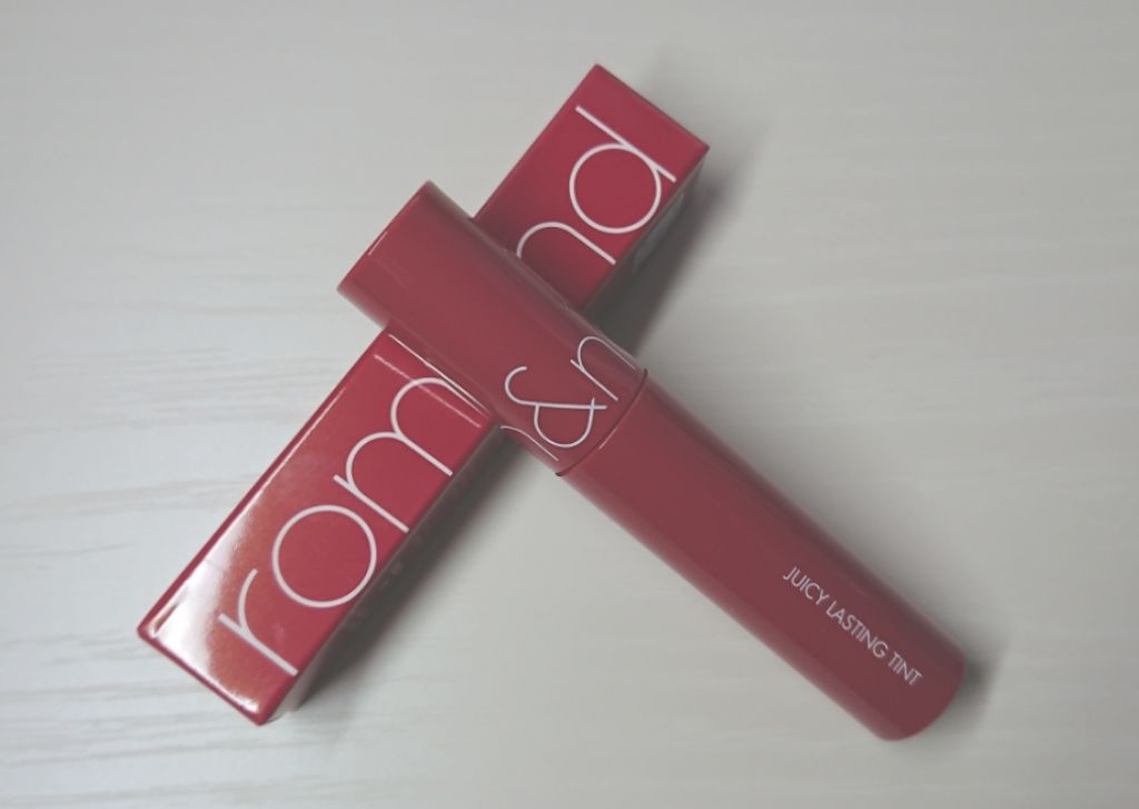 ジューシーラスティングティント/rom&nd/リップティントを使ったクチコミ（1枚目）