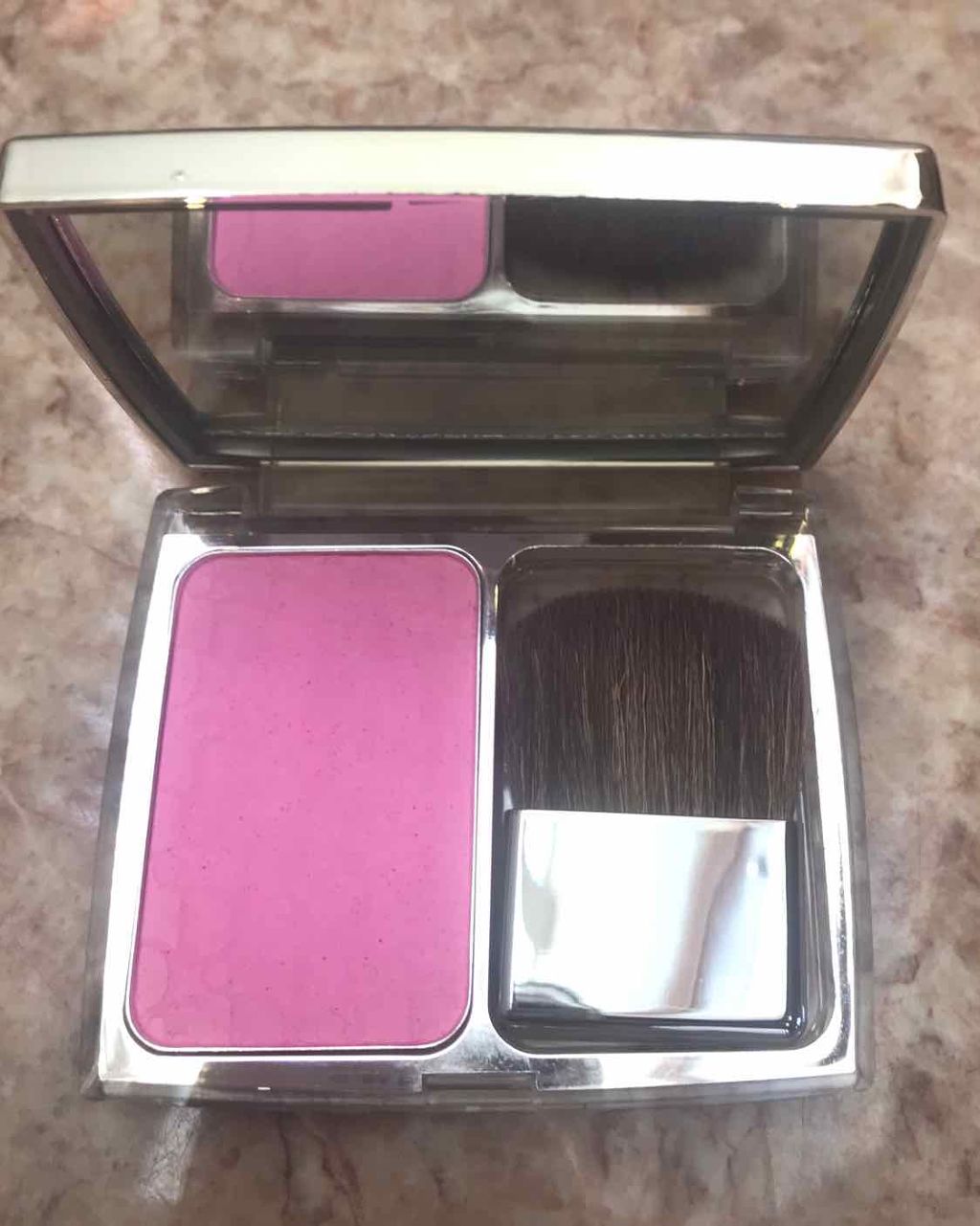 ディオールスキン ロージー グロウ/Dior/パウダーチークを使ったクチコミ（2枚目）