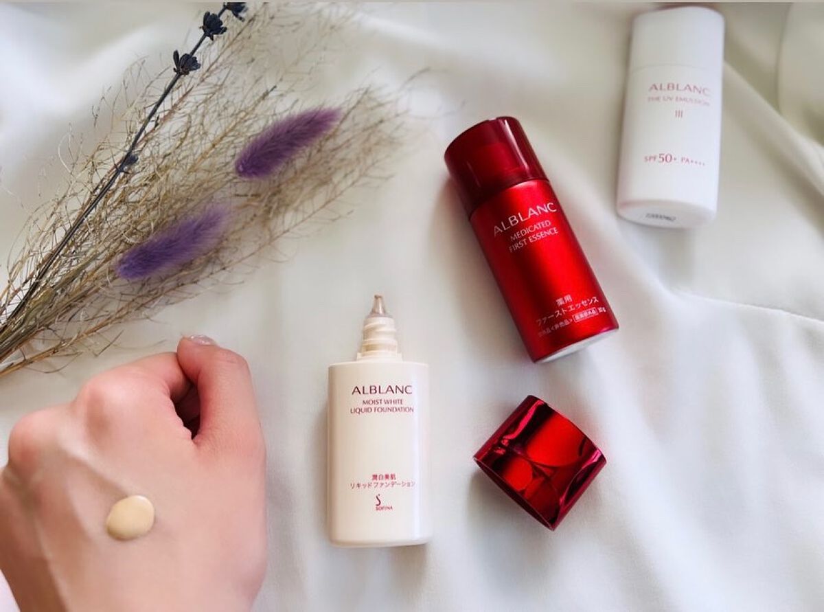 潤白美肌リキッドファンデーション/ALBLANC/リキッドファンデーションを使ったクチコミ（2枚目）
