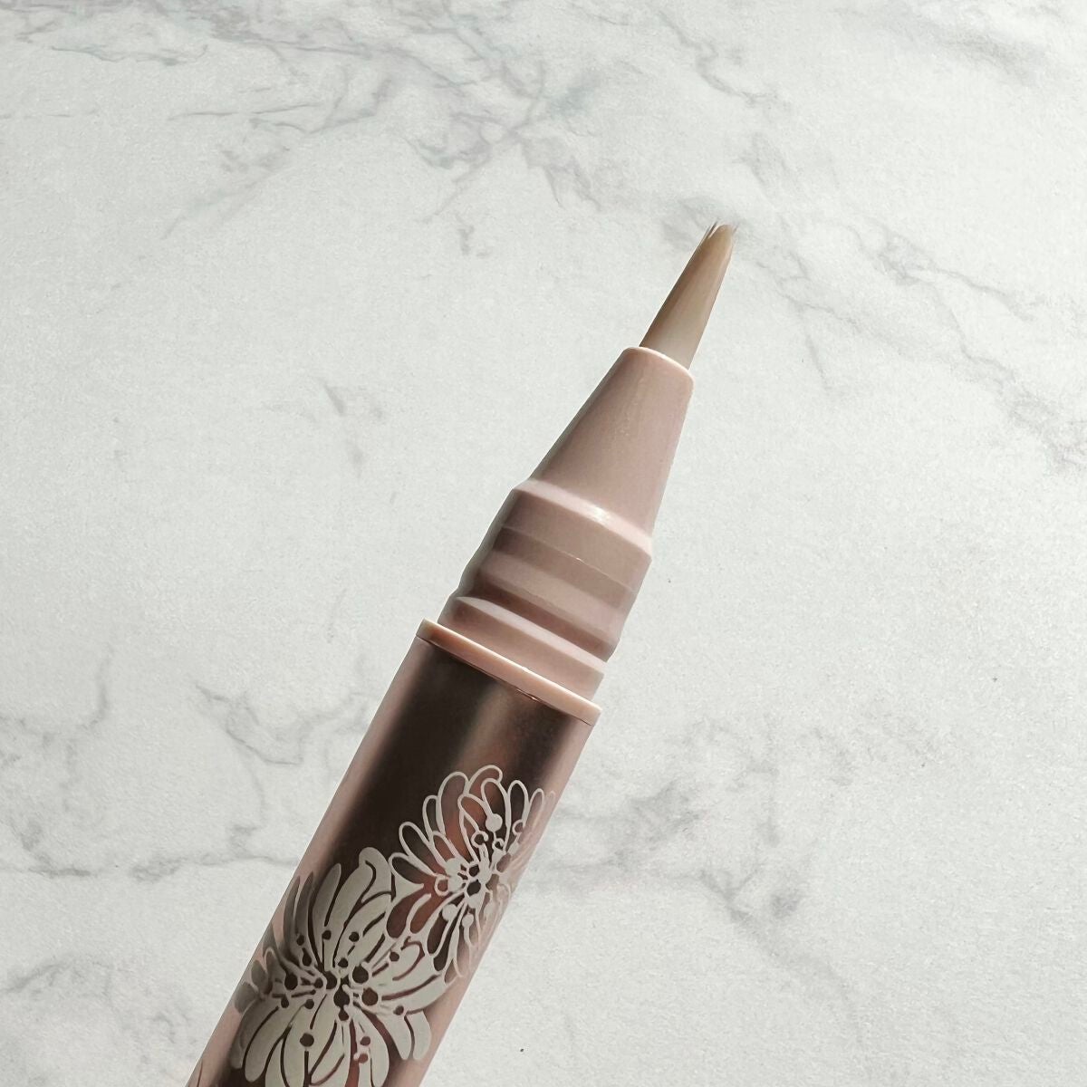 リキッド ハイライター ペン/PAUL & JOE BEAUTE/リキッドハイライトを使ったクチコミ(2枚目)